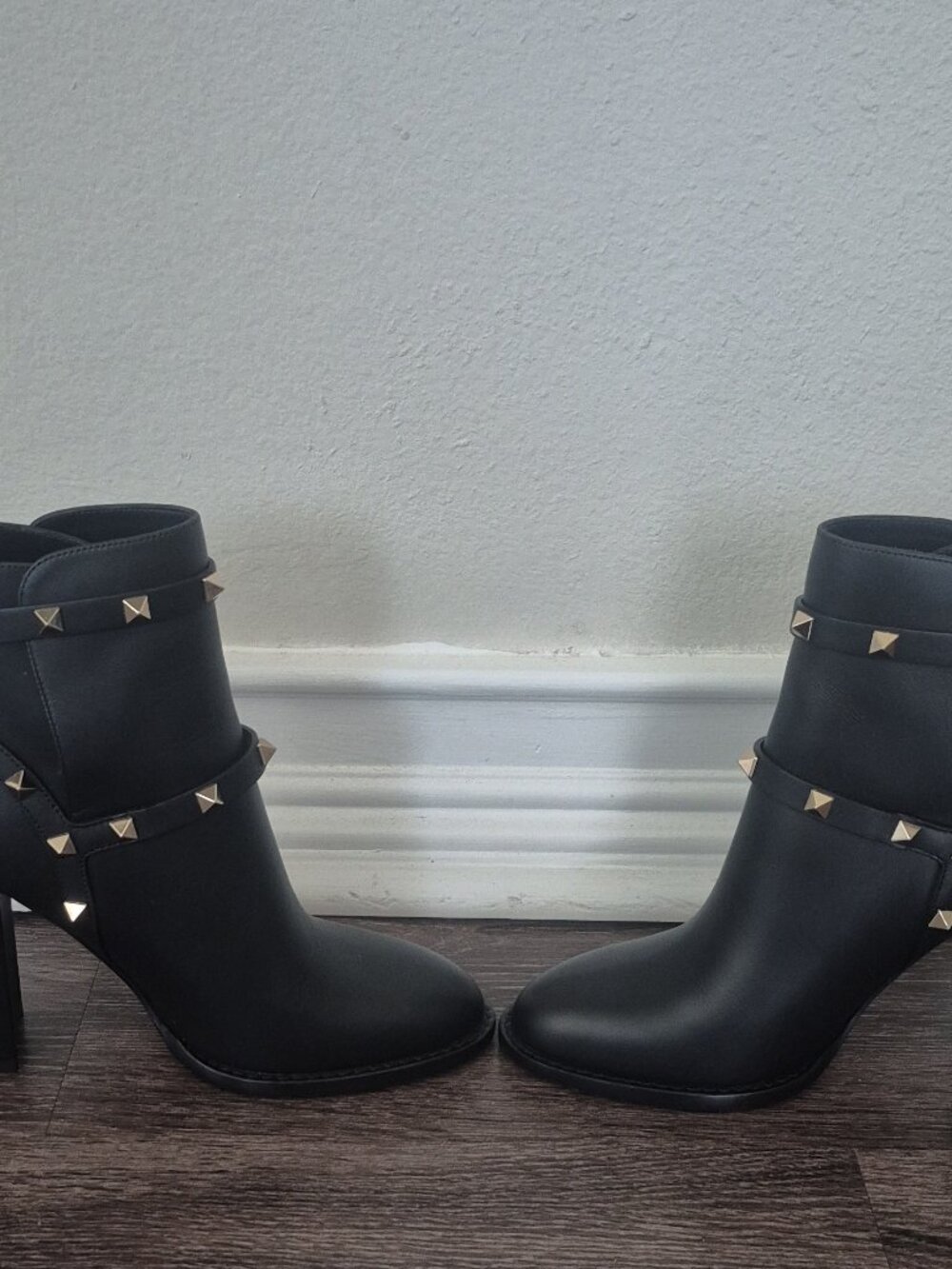 Valentino Rockstud Ankle Boots - Picture 5 of 16